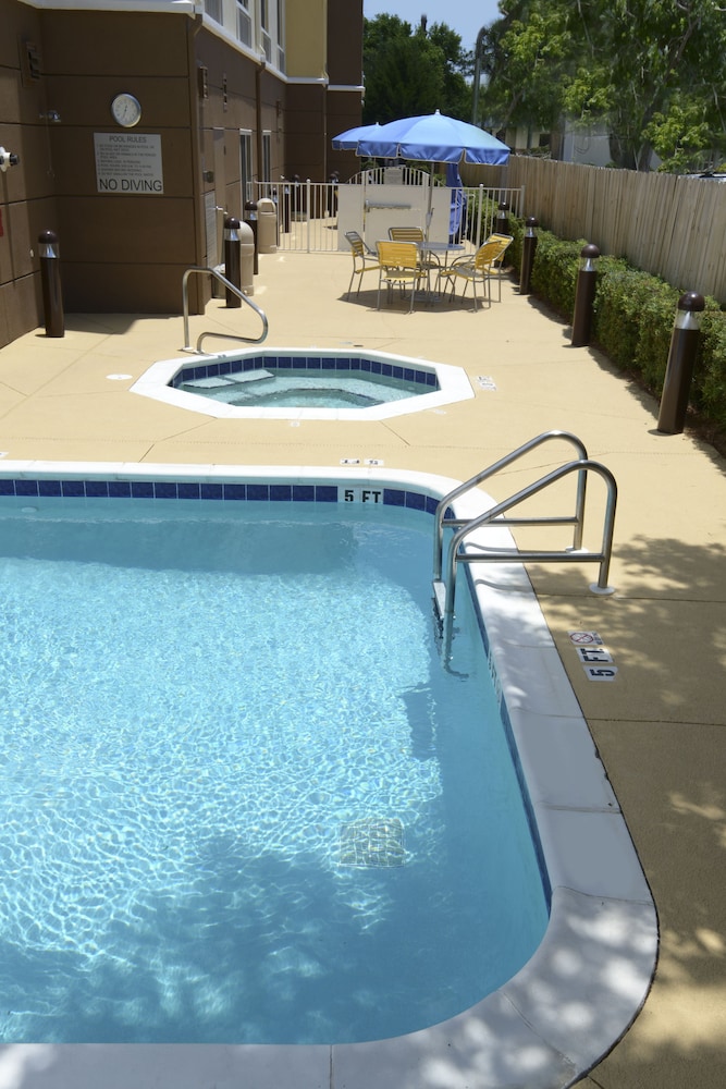 Fairfield Inn & Suites Fort Walton Beach Eglin AFB - photo 13