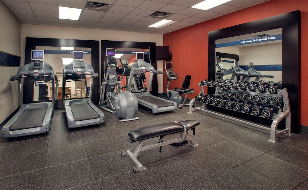 Hampton Inn & Suites Milwaukee Downtown - photo 37