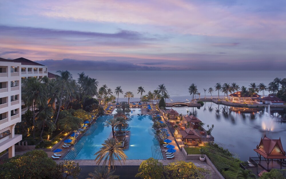 Dusit Thani Hua Hin in Cha-Am, Thailand