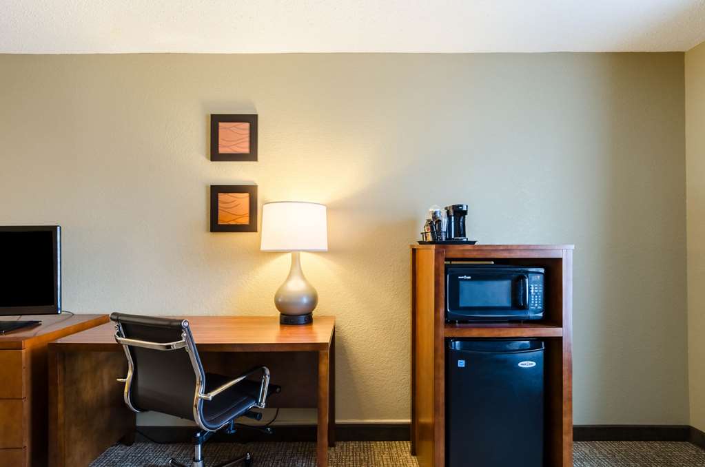 Comfort Inn Randolph Boston - photo 16
