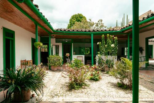 Luzart in Jardin, Colombia