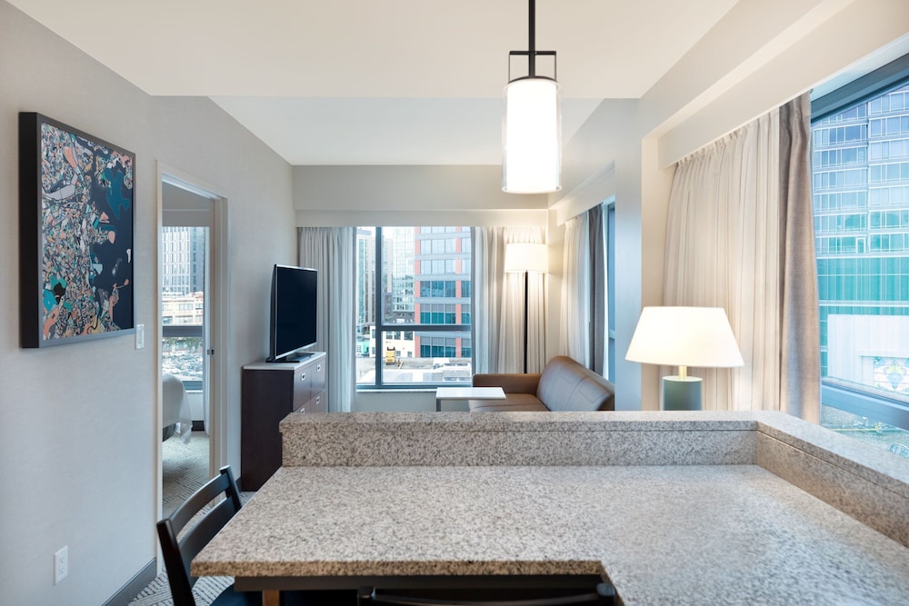 Residence Inn by Marriott Boston Back Bay Fenway - photo 38