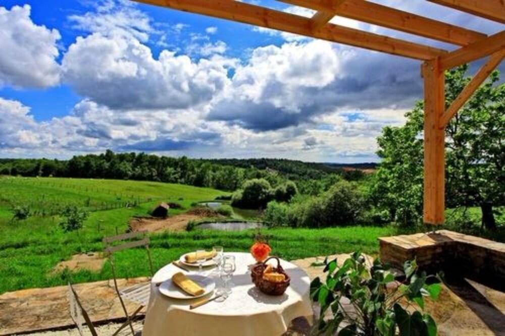 Logis Le Manoir d'Elles — hotel in Thiviers