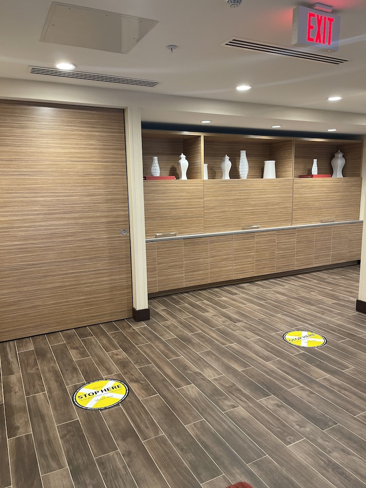 TownePlace Suites by Marriott Grand Rapids Airport Southeast - photo 24