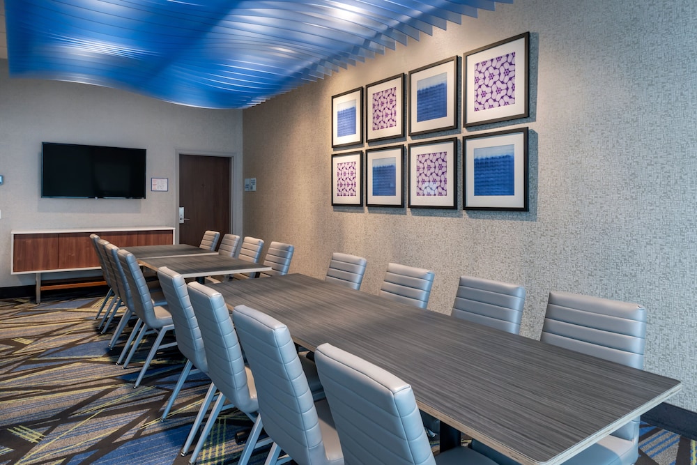 Holiday Inn Express & Suites Romeoville Joliet North by IHG - photo 40
