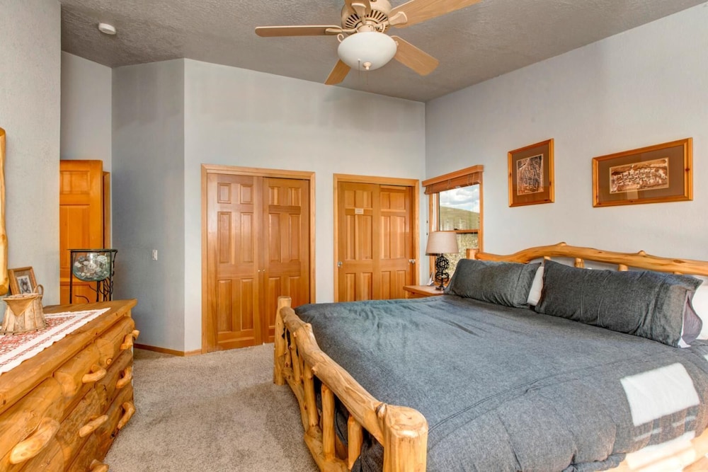KBM Resorts Private Home Fantastic views Hot Tub AC Easy Walk to Resort and Main St. PLA 1155 - photo 23