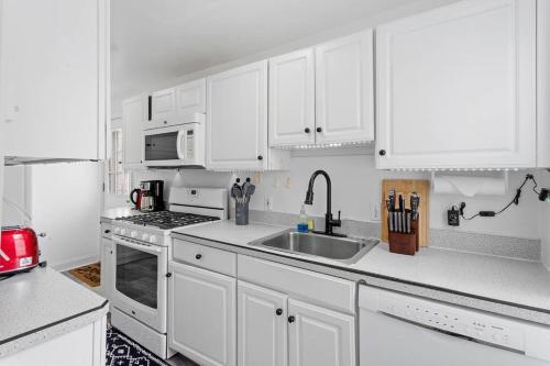 5BR 3BA Family Retreat 2 Blocks from Beach — Atlantic City — photo 5