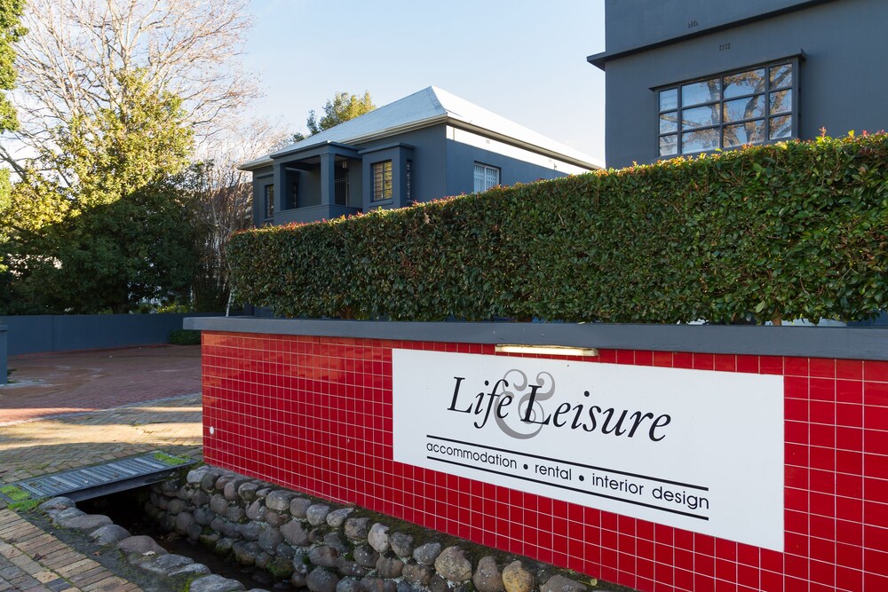 Life & Leisure Boutique Guesthouse — 4-Star Luxury Hotel in Stellenbosch, South Africa