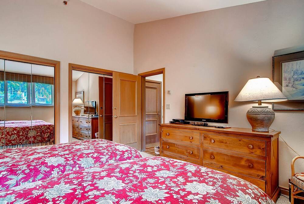 Highlands Slopeside by East West Hospitality - photo 37