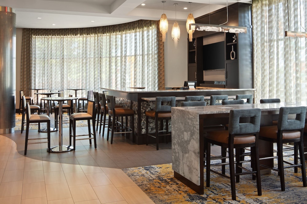 TownePlace Suites Boston Logan Airport Chelsea - photo 46