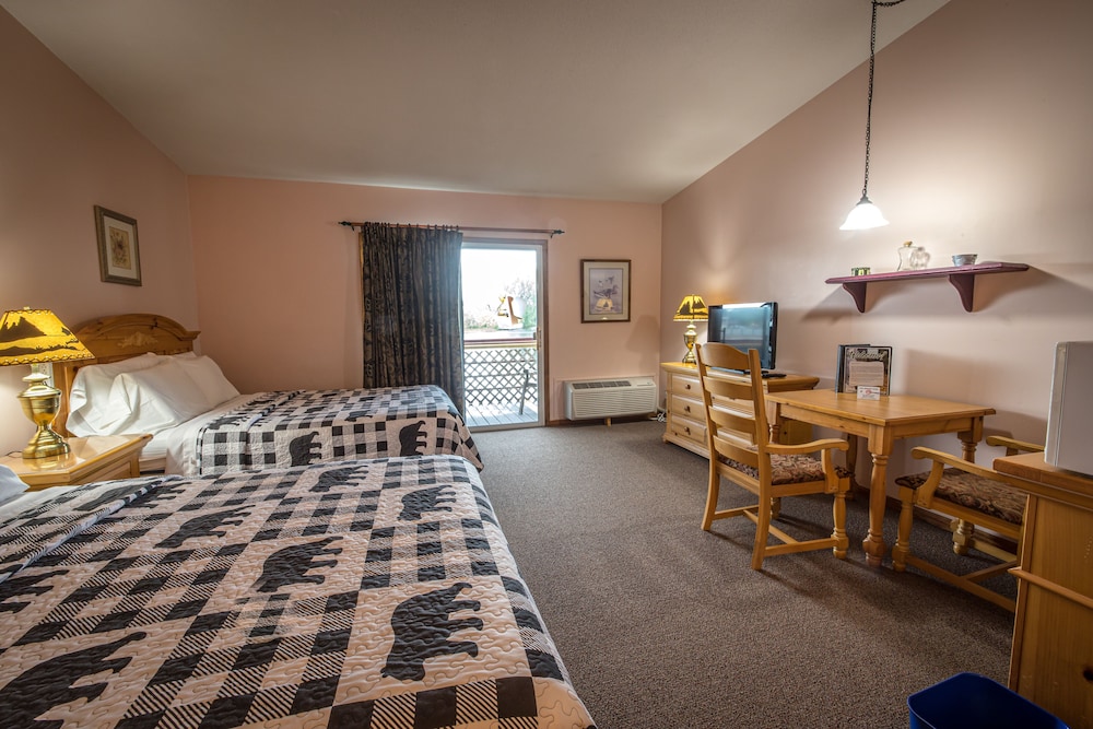 The Riverside Motel - photo 9