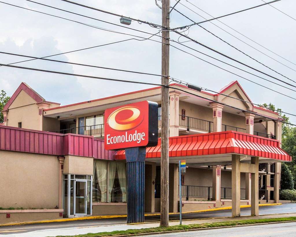 Econo Lodge Atlanta College Park - photo 3