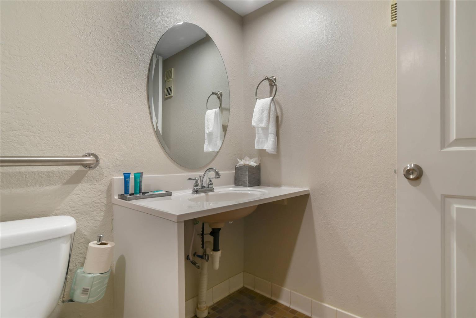 Inn on Destin Harbor an Ascend Collection Hotel - photo 8