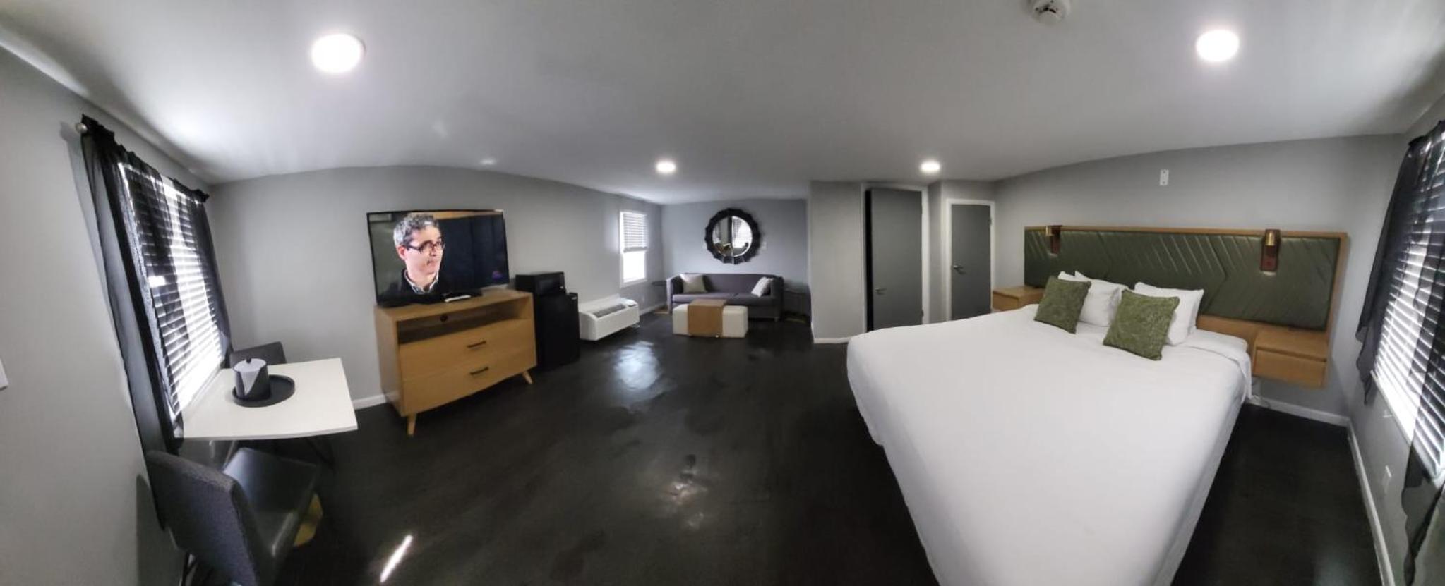 Penn Lodge Hotel & Suites - photo 36