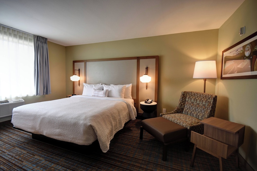 Fairfield Inn & Suites by Marriott Milwaukee North - photo 7