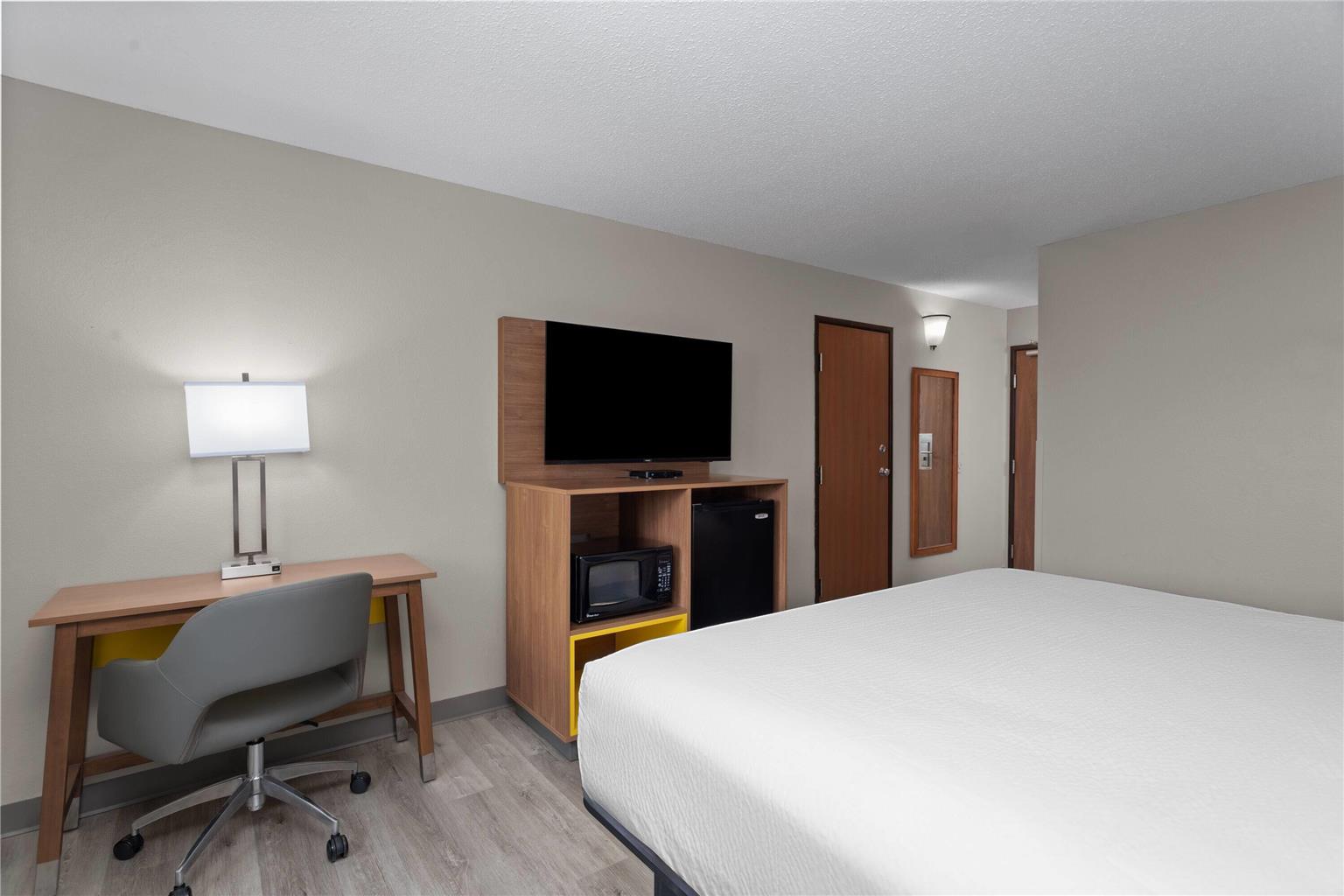 Days Inn by Wyndham Austin - photo 29