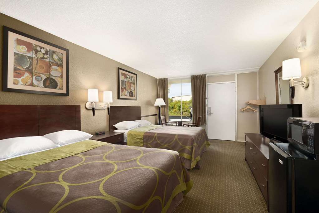 Super 8 by Wyndham Ormond Beach - photo 9