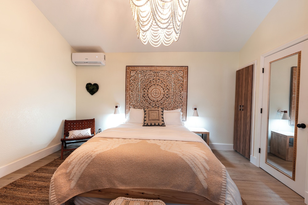 Seahorse Beach Bungalows - photo 13