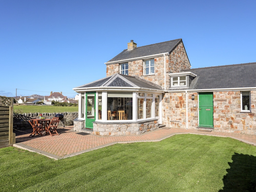 Tyn Towyn The Stables - last minute hotel in Holyhead