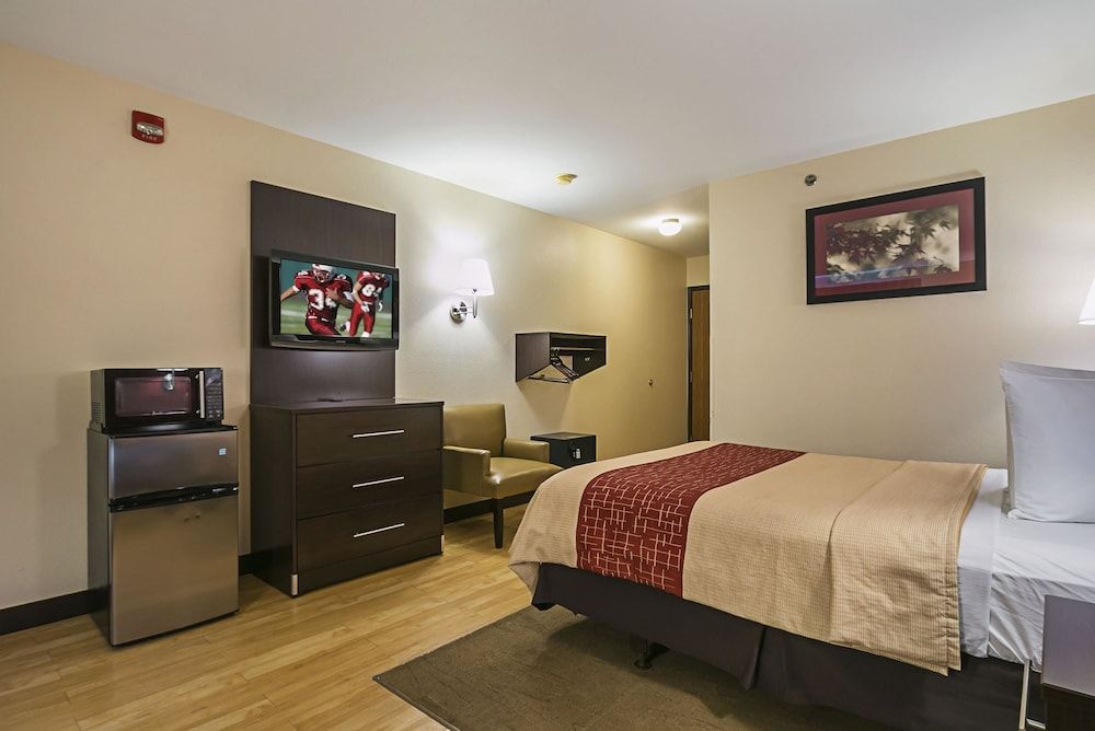Red Roof Inn Coldwater - photo 17
