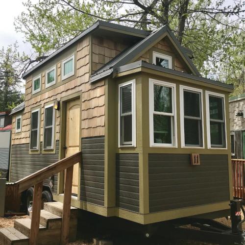 WeeCasa Tiny House Resort - photo 9