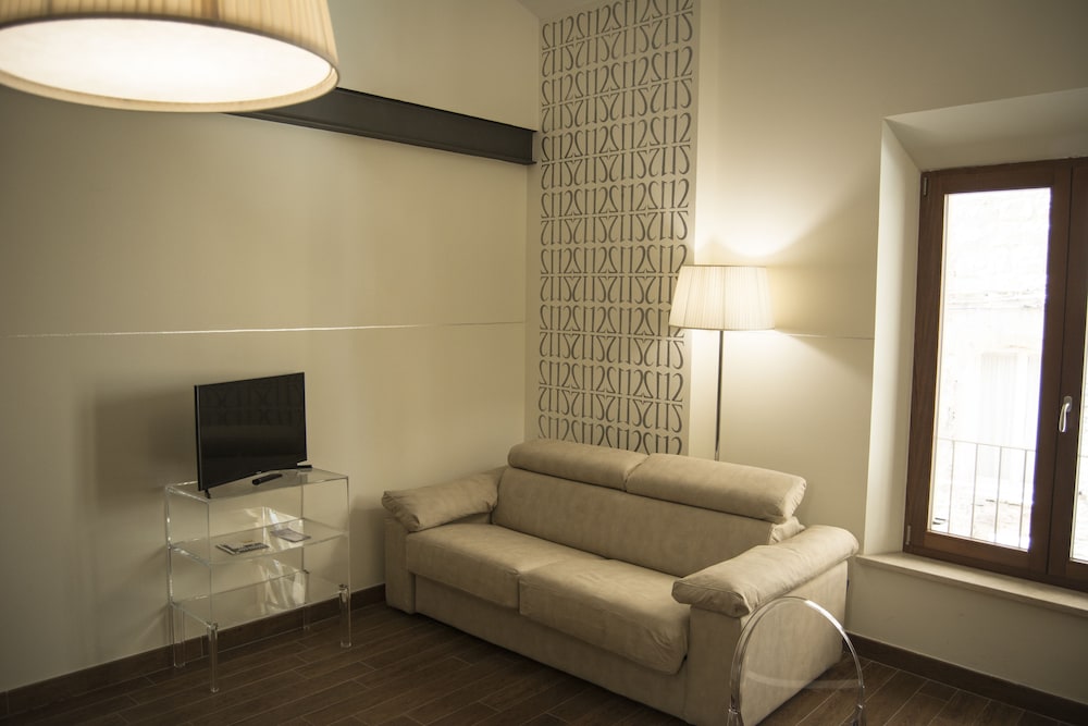 N12 Design Accomodation Beta — Siena