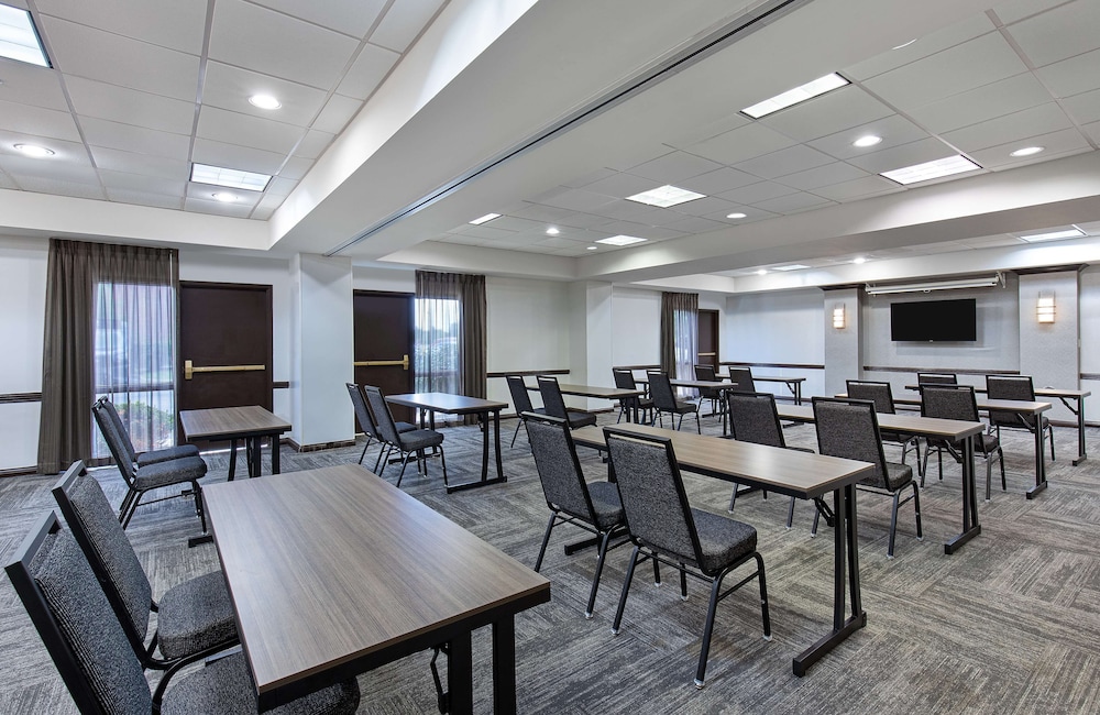 Hyatt Place Louisville East - photo 49