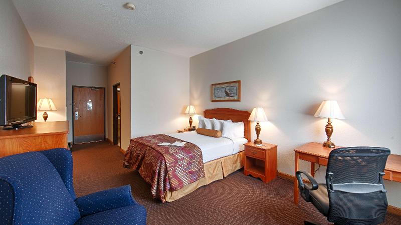 Baymont by Wyndham Huron SD - photo 24