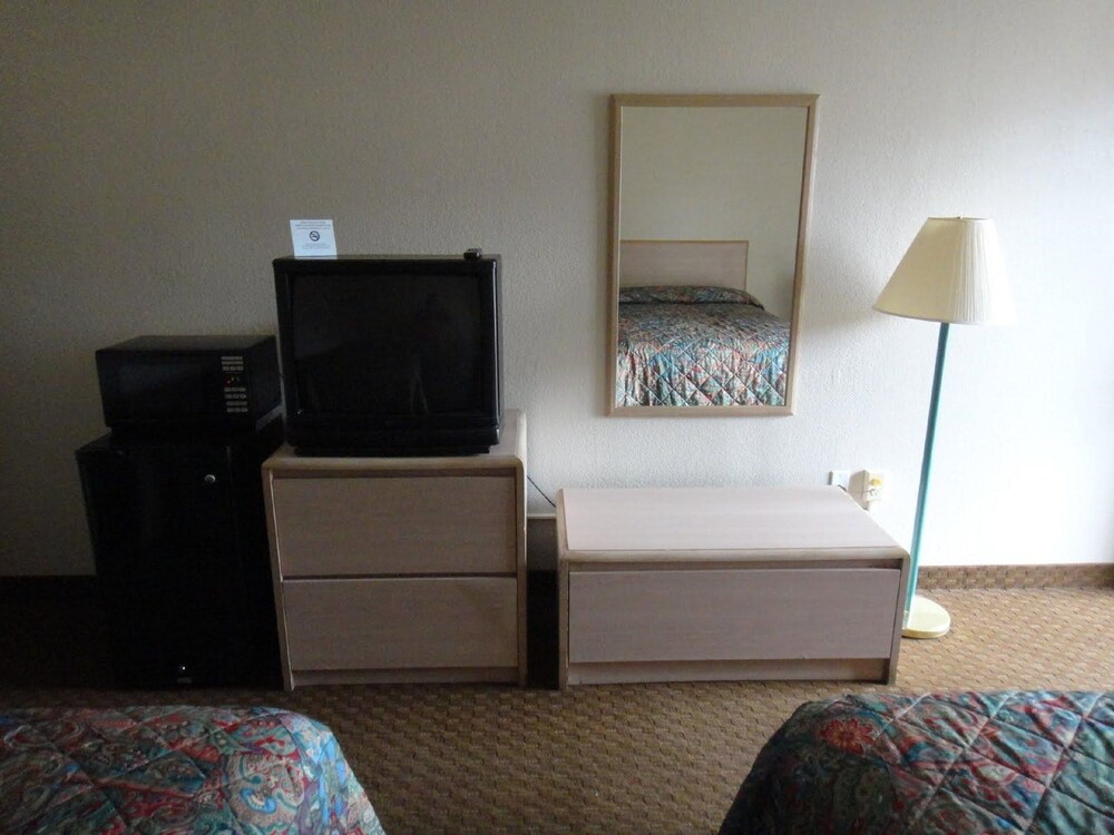 Red River Inn Alexandria - photo 13