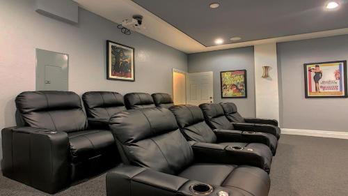 Sunset Getaway Highland View Private Pool SPA And Movie Room - photo 18