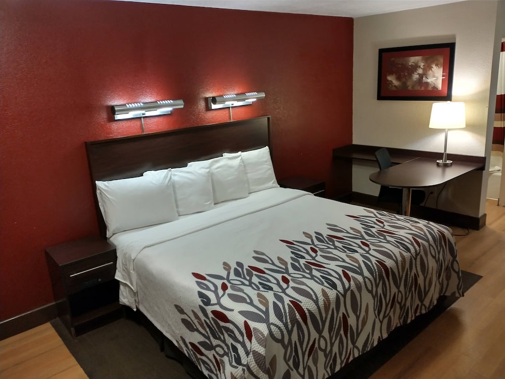 Red Roof Inn Santa Ana - photo 4