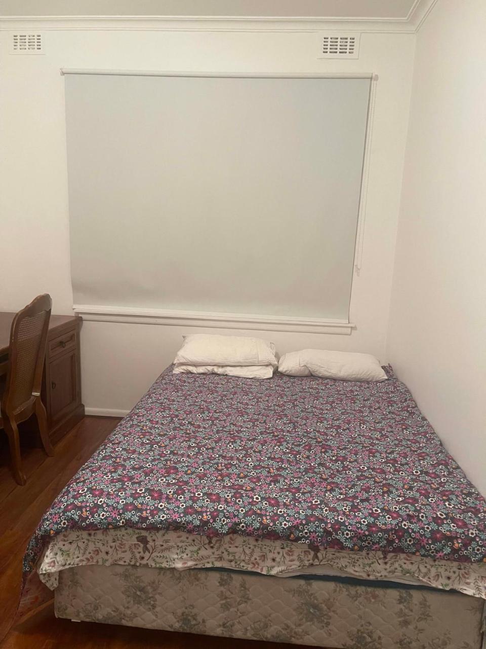 Ashburton Big Room for Rent in Chadstone, Australia