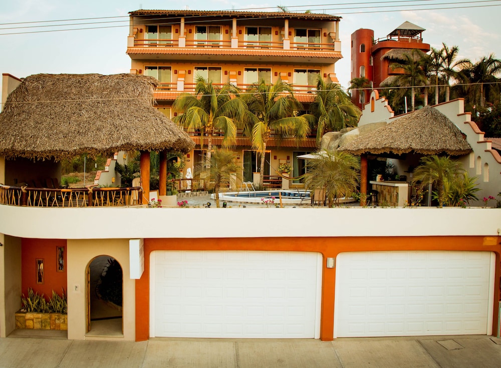 Bonito Hotel by Arans in Ixtapa-Zihuatanejo, Mexico