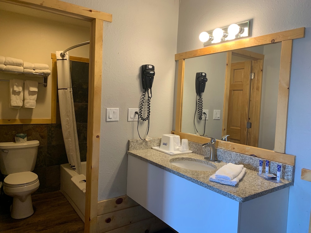 Americas Best Value Inn Wall - photo 58
