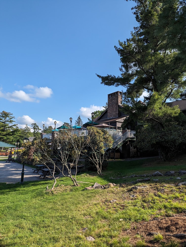 The Lodge Luxury Resort At Lake Harmony - photo 32