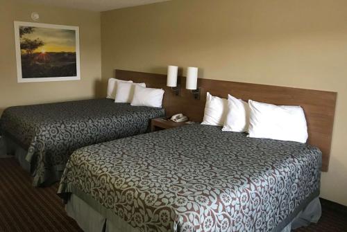 Days Inn By Wyndham Lexington Columbia - photo 10
