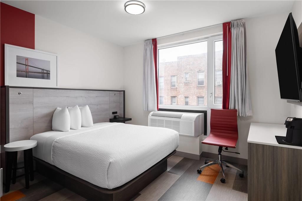 Ramada by Wyndham Brooklyn Near Flatbush - photo 8