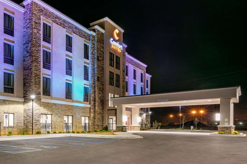 Comfort Suites North Tupelo - photo 35