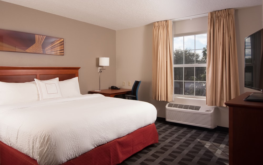 TownePlace Suites by Marriott at The Villages - photo 4