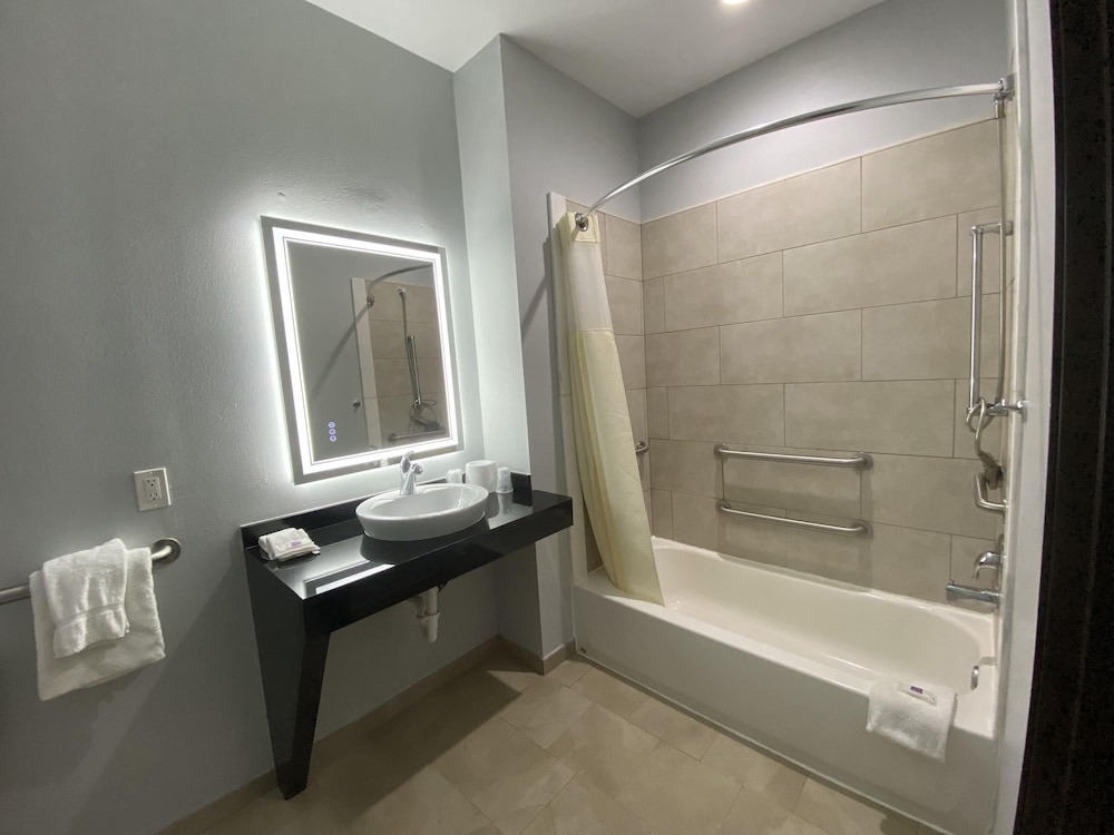 Studio 6 Suites Texas City Tx I 45 South - photo 26