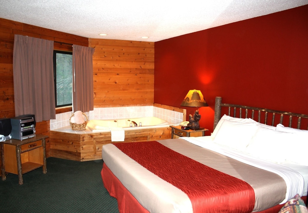 The Lodge at Crooked Lake - photo 7