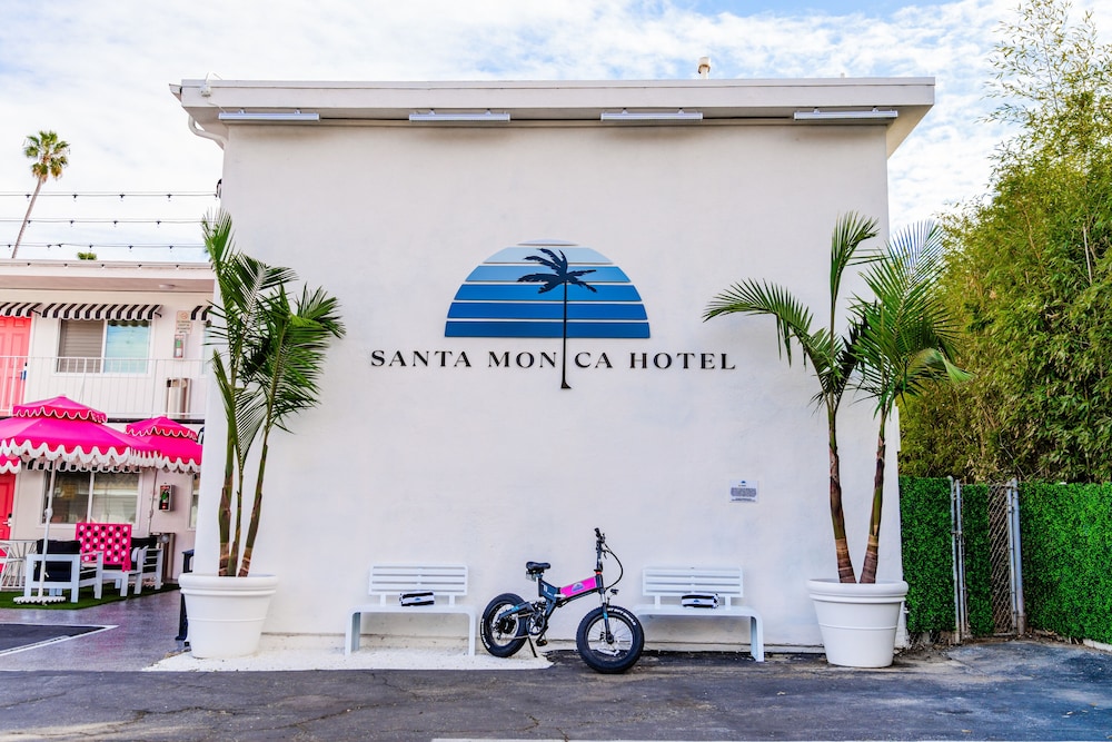 Santa Monica Hotel - photo 67