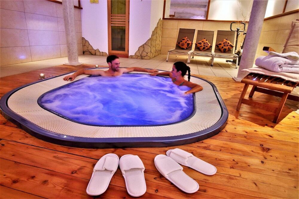 Hotel ai Tre Ponti — hotel in Tonadico