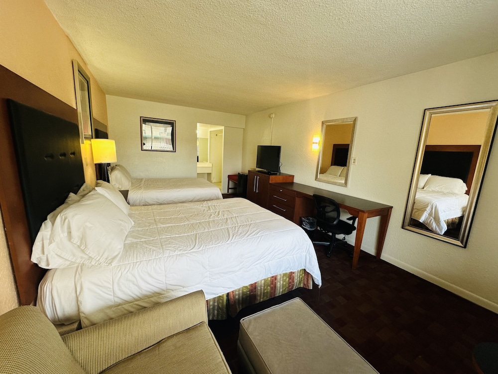 Boca Inn - photo 15