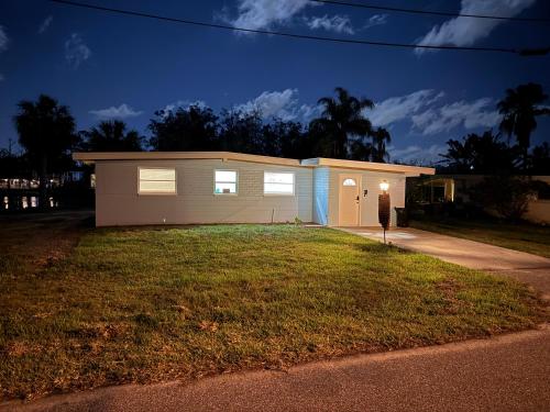Resting Place on Treasure Island in NPR FL — hotel in New Port Richey