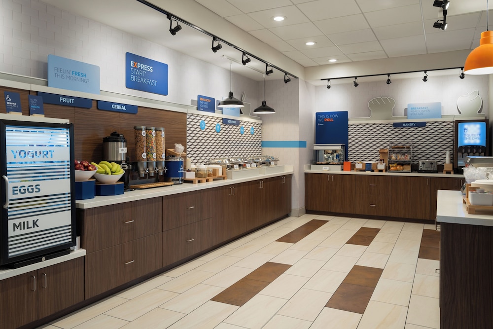 Holiday Inn Express & Suites Tampa East Ybor City by IHG - photo 30