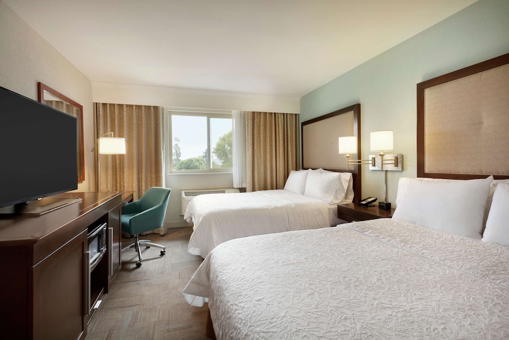 Hampton Inn Clackamas - photo 10