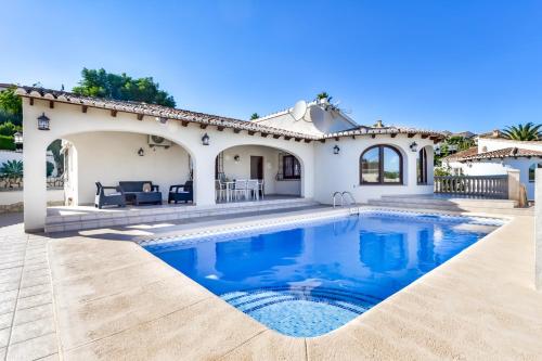 Villas Guzman Erita — 4-Star Luxury Hotel in Benissa, Spain
