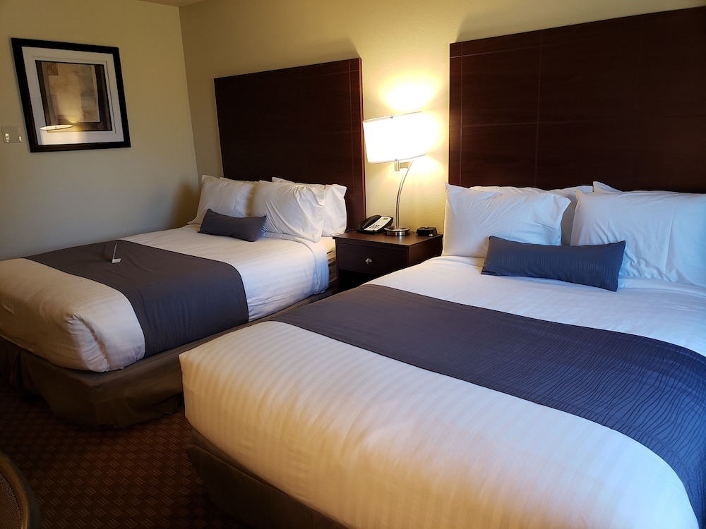 Cobblestone Inn & Suites Merrill - photo 10