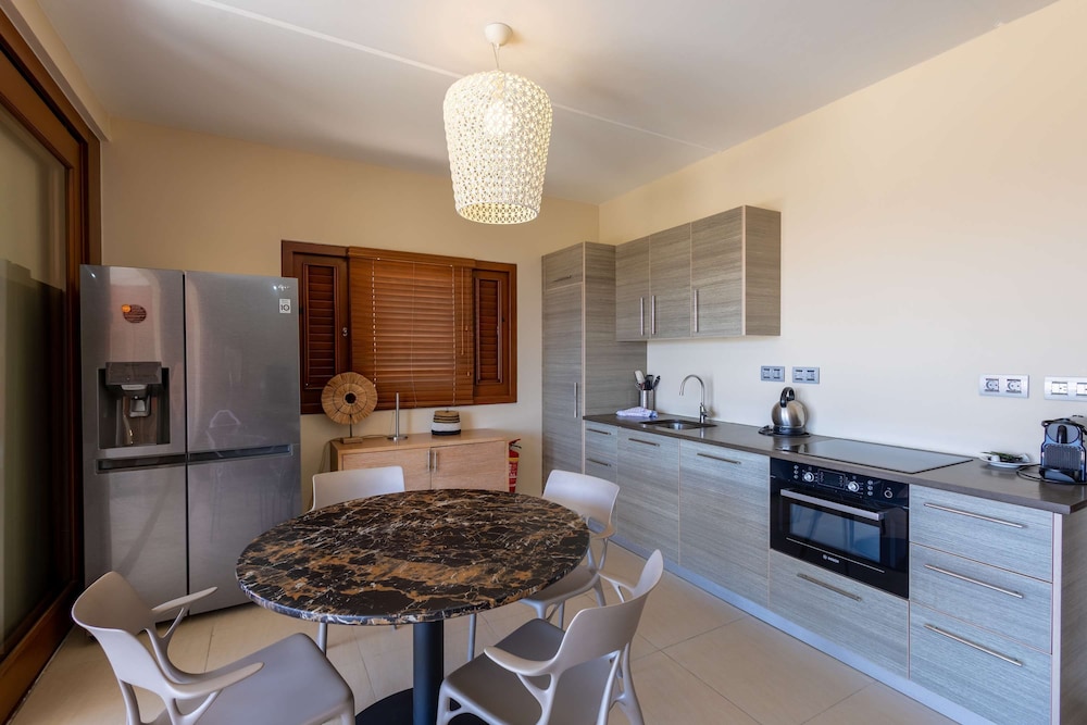 Spanish Water View Apartment — 4-Star Luxury Hotel in Willemstad, CURAÇAO